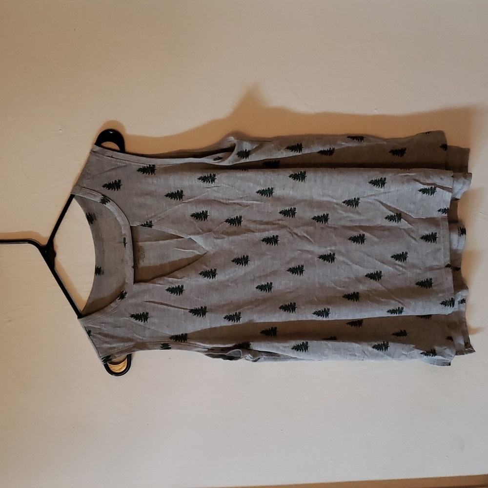 greyson threads | Grey Fir Tree Tank | M